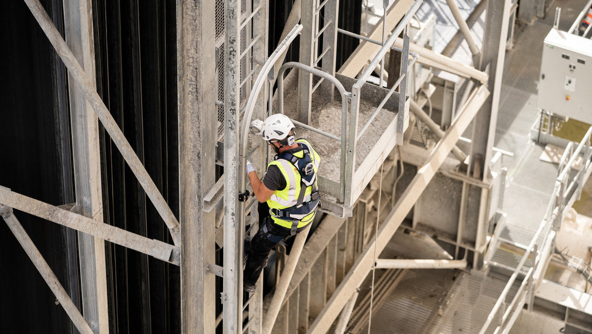 Frontline SecuRail Pro stainless steel ladder bracket